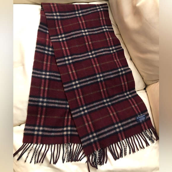 Burberry red checked 100% cashmere scarf - Picture 1 of 4